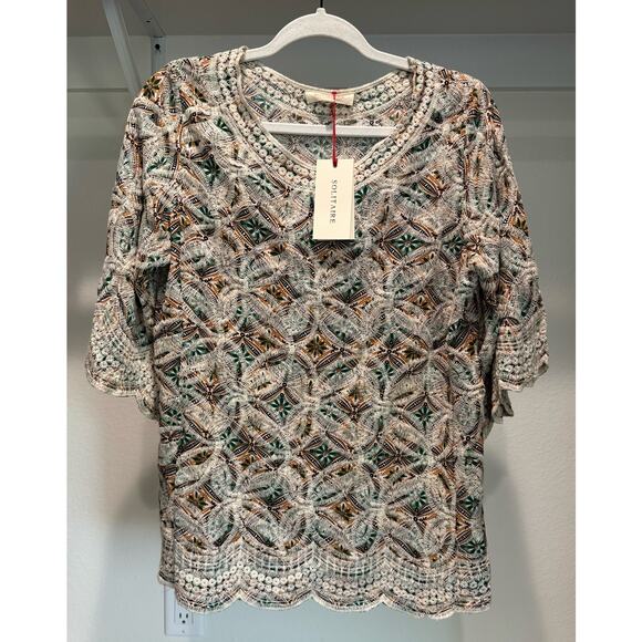 NWT Solitaire Embroidered Boho Pattern‎ Blouse Size Medium Bell Sleeve - Picture 1 of 9